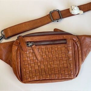 Vilenca Holland Genuine Leather Belt Fanny Bag Cognac